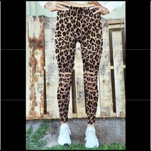 Leopard Print Slit Leg Leggings